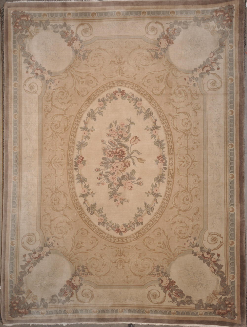 Fine French Savonnerie rugs and more oriental carpet 28677-