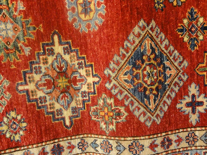 Fine Turkoman with classic Caucasian design | Rugs & More |
