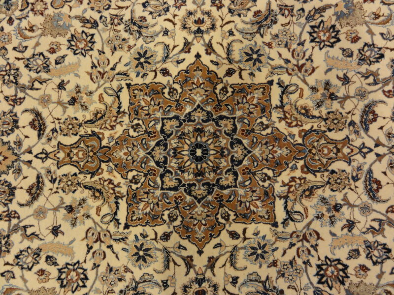Nain Medallian Persian Handmade Wool Rug