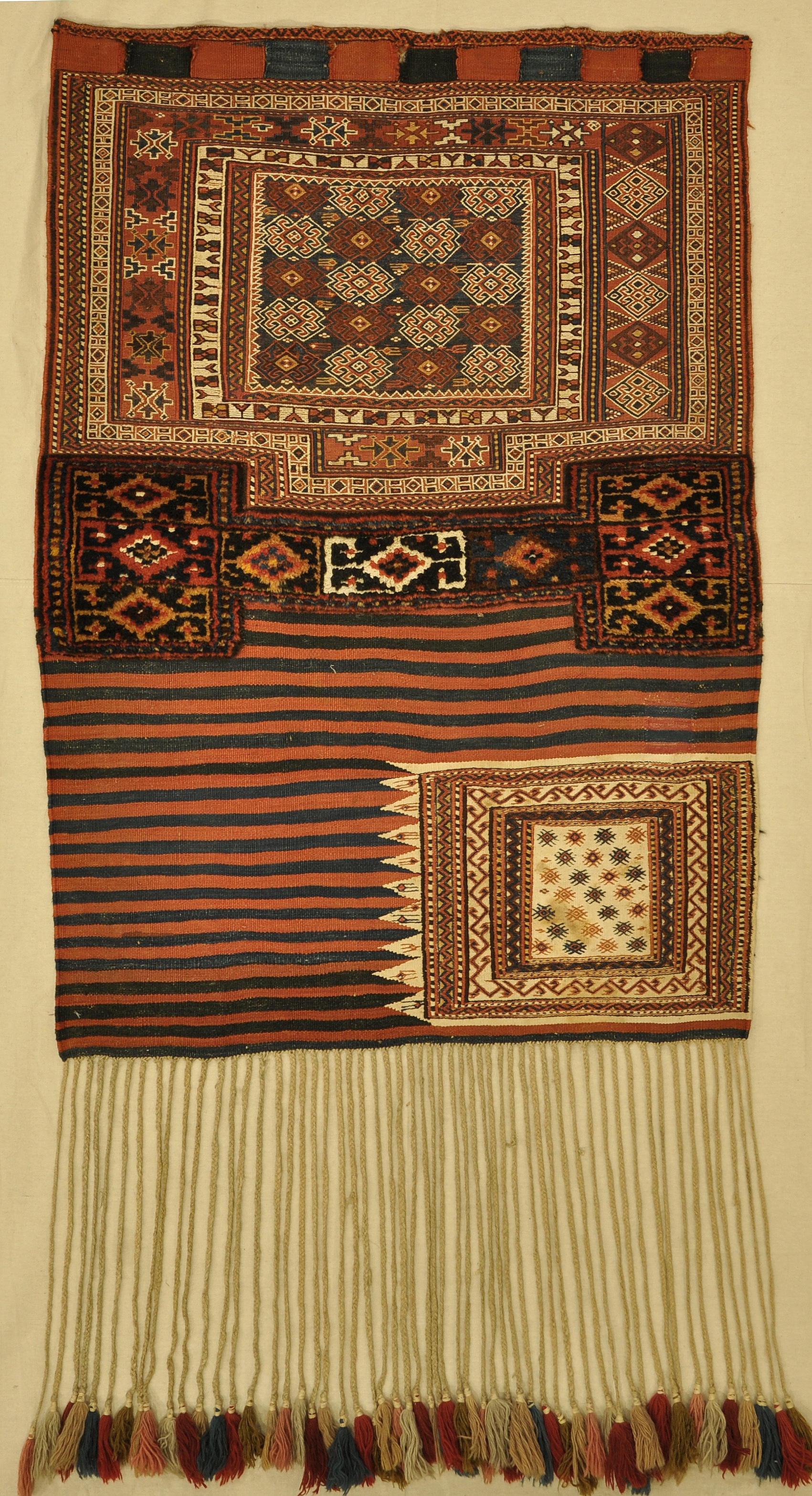 Antique Bakhtiari Saddle Bag rugs and more oriental carpet 33274-