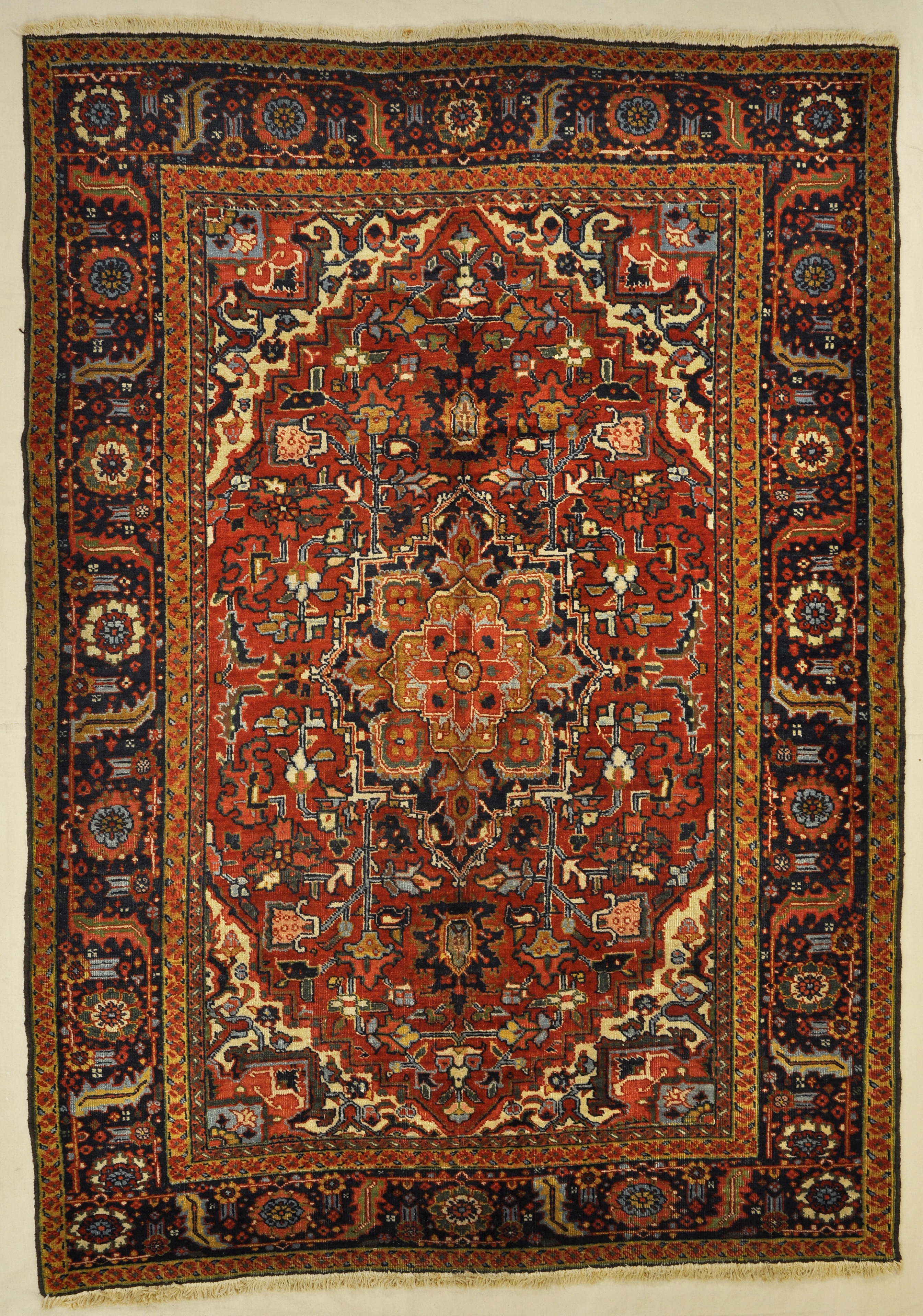 Antique Persian Heriz rugs and more oriental carpet 33840-