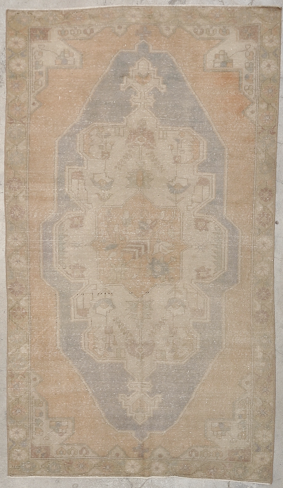 Antique Oushak rugs and more oriental carpet 34136-